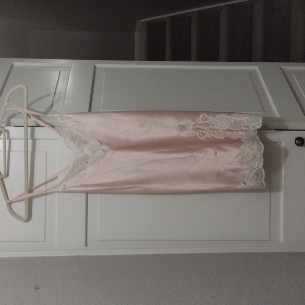 Vintage Natori chemise, baby pink